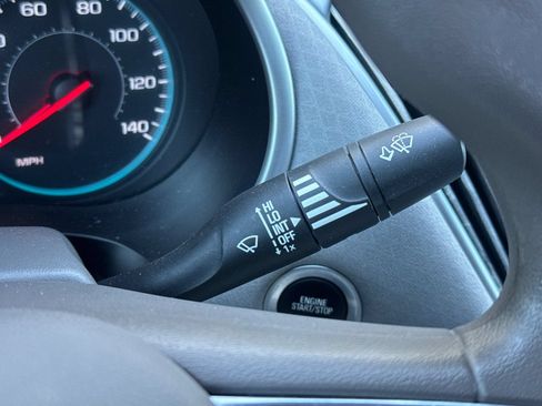 Used 2018 Chevrolet Malibu LS FWD image 29