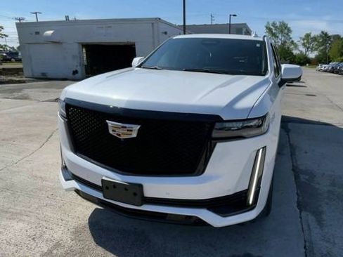 Used 2023 Cadillac Escalade ESV Sport Platinum AWD/4WD image 5