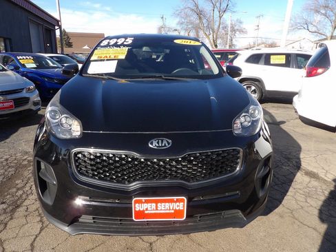 Used 2017 Kia Sportage LX image 2