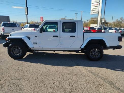 New 2026 Jeep Gladiator Sport AWD/4WD image 4