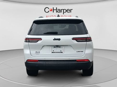 Used 2023 Jeep Grand Cherokee L Limited w/ Black Appearance Package AWD/4WD image 4
