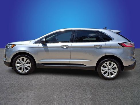 Used 2022 Ford Edge Titanium AWD/4WD image 7