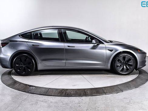 Used 2025 Tesla Model 3 Long Range RWD image 7