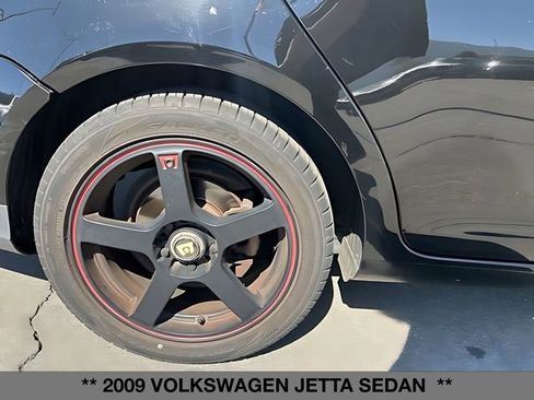 Used 2009 Volkswagen Jetta Sedan FWD image 11