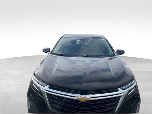 Used 2022 Chevrolet Equinox LT image 2