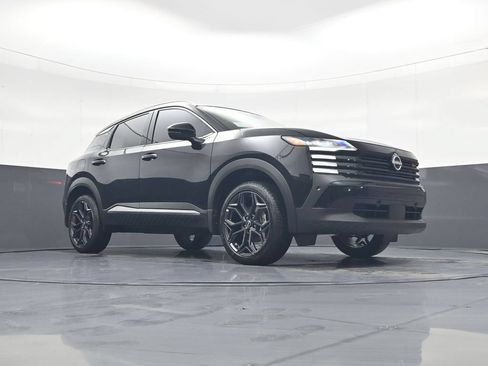 Certified 2026 Nissan Kicks SR w/ SR Premium Package FWD image 16