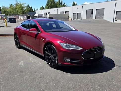 Used 2012 Tesla Model S Signature Performance RWD image 3