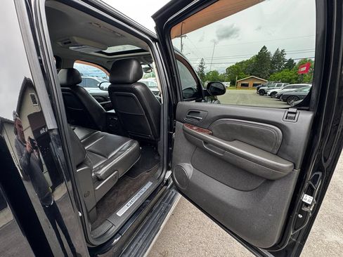 Used 2011 GMC Sierra 2500 Denali w/ LPO, Protection Package AWD/4WD image 29