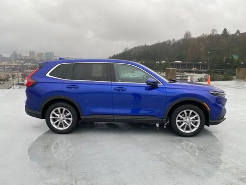 Certified 2023 Honda CR-V EX image 3