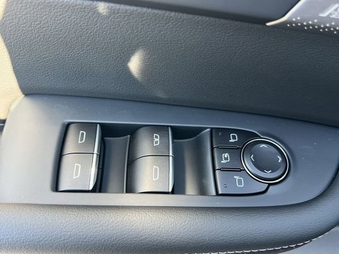 New 2026 Buick Enclave Avenir image 16