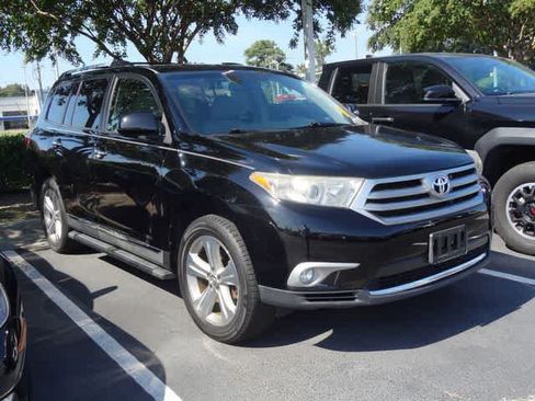 Used 2013 Toyota Highlander Limited AWD/4WD image 3