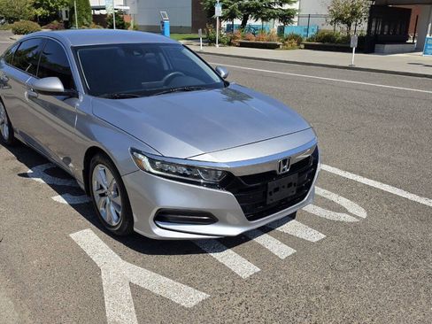 Used 2018 Honda Accord LX image 3