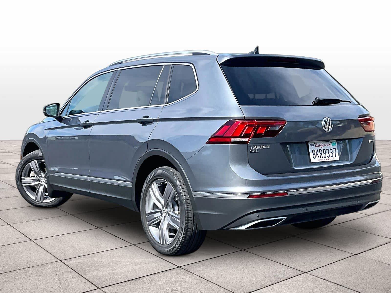 Used 2019 Volkswagen Tiguan SEL Premium w/ 3rd Row Seat Package AWD/4WD image 15
