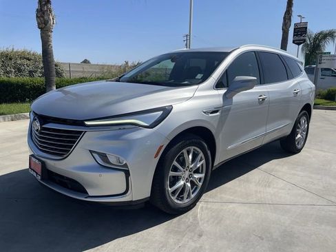 Used 2022 Buick Enclave Premium image 4