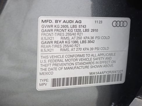 Used 2024 Audi SQ5 Premium w/ 21" Wheel Package AWD/4WD image 33