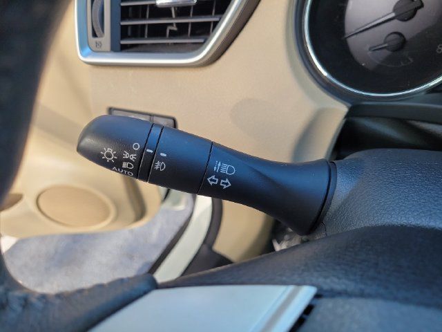 Used 2016 Nissan Rogue SL FWD image 26