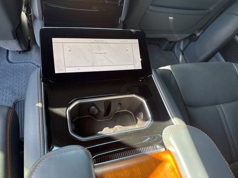 Used 2022 Jeep Grand Wagoneer Series II w/ Convenience Group III image 19