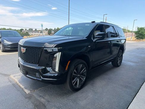Used 2026 Cadillac Escalade Sport AWD/4WD image 3