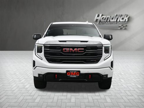Used 2024 GMC Sierra 1500 AT4 w/ Technology Package AWD/4WD image 3