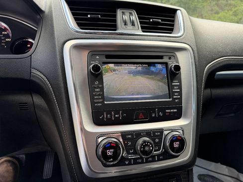Used 2015 GMC Acadia SLT w/ Open Road Package FWD image 19