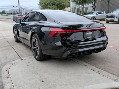 Used 2023 Audi RS e-tron GT w/ Carbon Performance Package AWD/4WD image 8