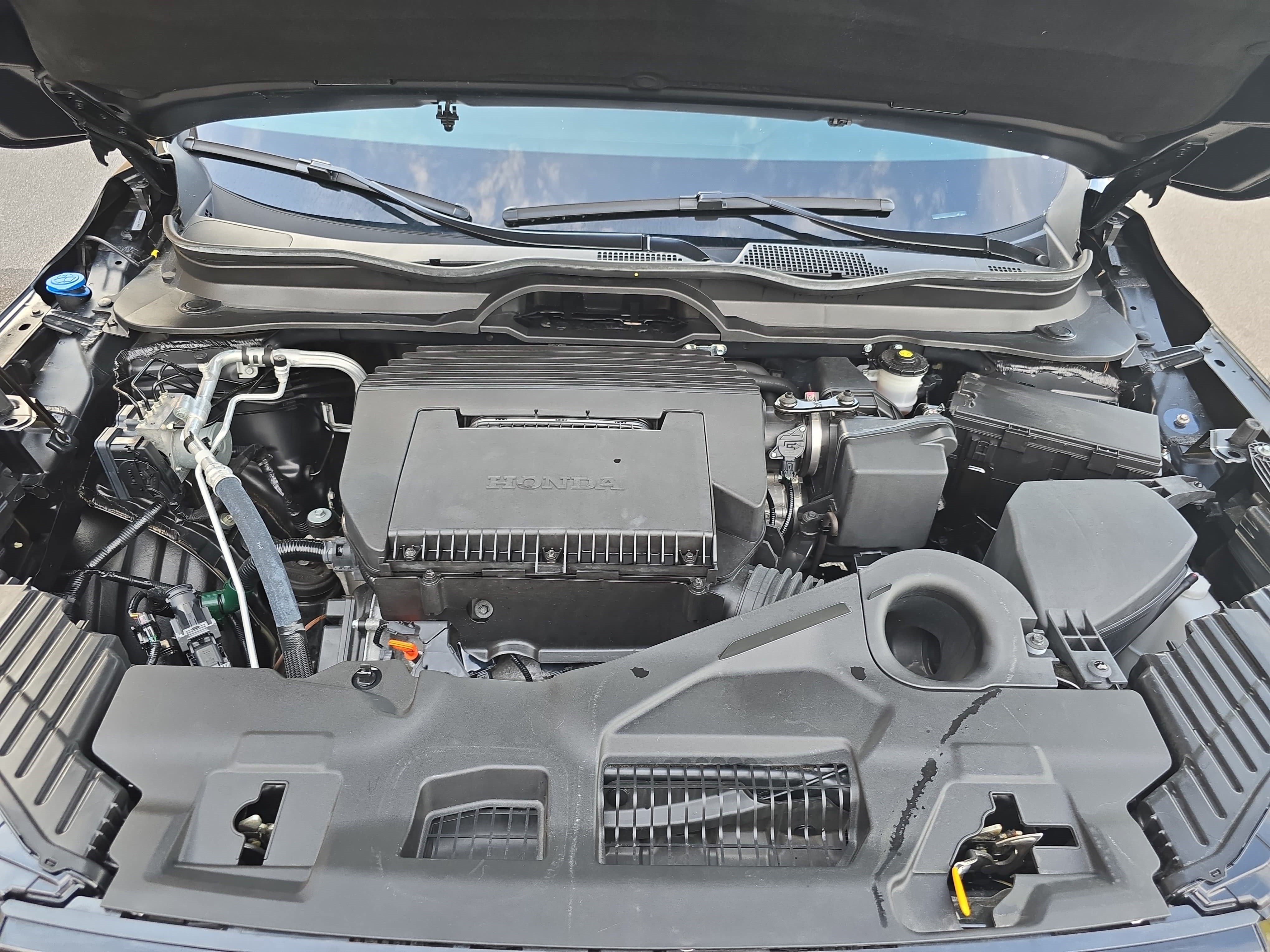 Used 2025 Honda Pilot Sport image 30