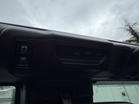 Used 2025 Jeep Wrangler Sahara w/ Safety Group image 21