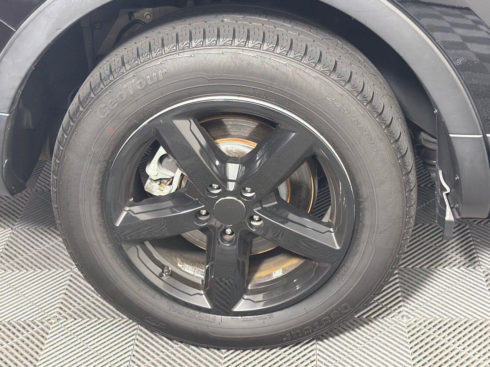 Used 2018 Ford Explorer FWD image 17