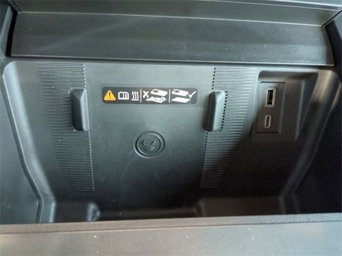 Used 2025 GMC Hummer EV 2X w/ LPO, Illumination Package image 22