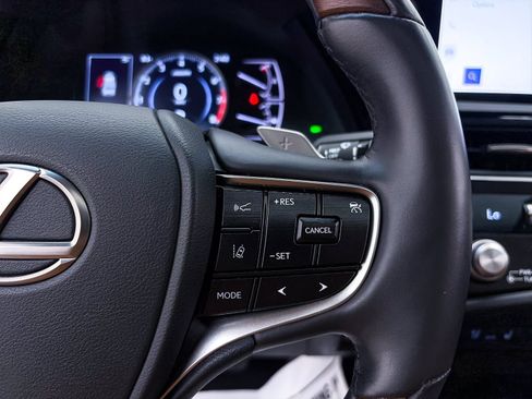 Used 2023 Lexus ES 350 Ultra Luxury image 34