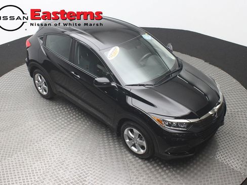 Used 2021 Honda HR-V LX image 3