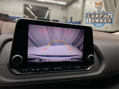 Used 2023 Nissan Rogue S AWD/4WD image 28