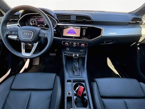Used 2025 Audi Q3 2.0T Premium w/ Convenience Package image 15