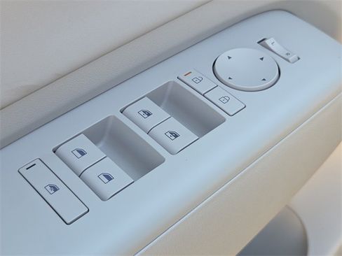 New 2026 Hyundai Kona Limited image 18