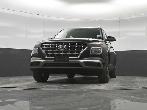 New 2026 Hyundai Venue SEL FWD image 33