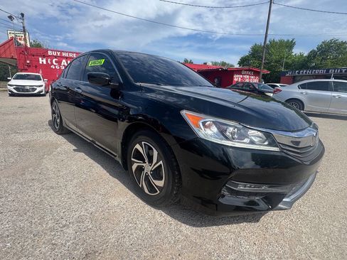 Used 2016 Honda Accord LX image 2