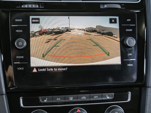 Used 2020 Volkswagen GTI SE image 20