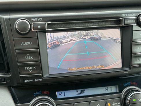 Used 2013 Toyota RAV4 XLE image 21