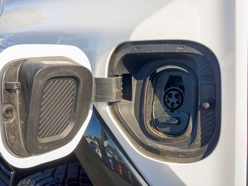 Used 2025 GMC Hummer EV 2X w/ Extreme Off-Road Package image 14