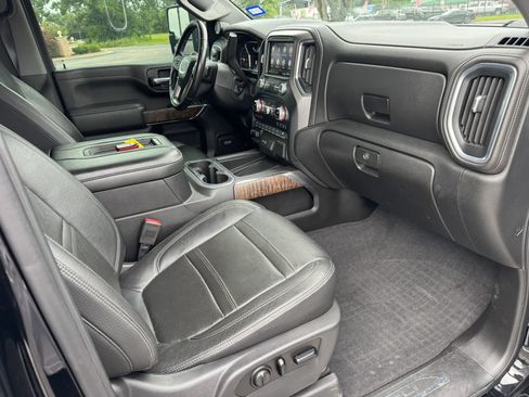 Used 2020 GMC Sierra 3500 Denali w/ Denali Ultimate Package AWD/4WD image 35