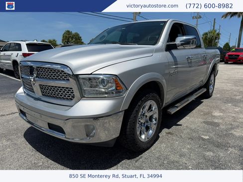 Used 2018 RAM 1500 Laramie w/ Convenience Group AWD/4WD image 7
