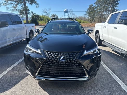 Used 2021 Lexus UX 250h w/ Premium Package image 2