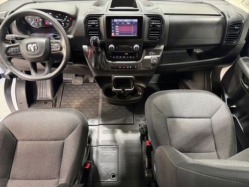 Used 2024 RAM ProMaster 2500 w/ Safety Group FWD image 33