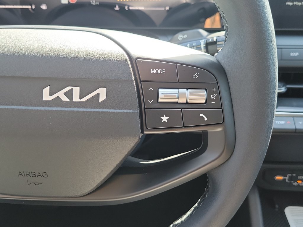 New 2026 Kia K4 GT-Line Turbo FWD image 25
