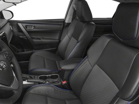 Used 2018 Toyota Corolla SE w/ Protection Package FWD image 10