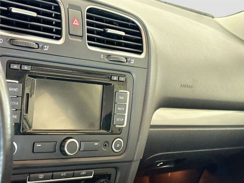 Used 2013 Volkswagen Golf TDI image 4