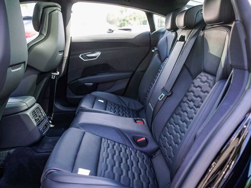 Used 2022 Audi e-tron GT Prestige w/ Prestige Package image 17