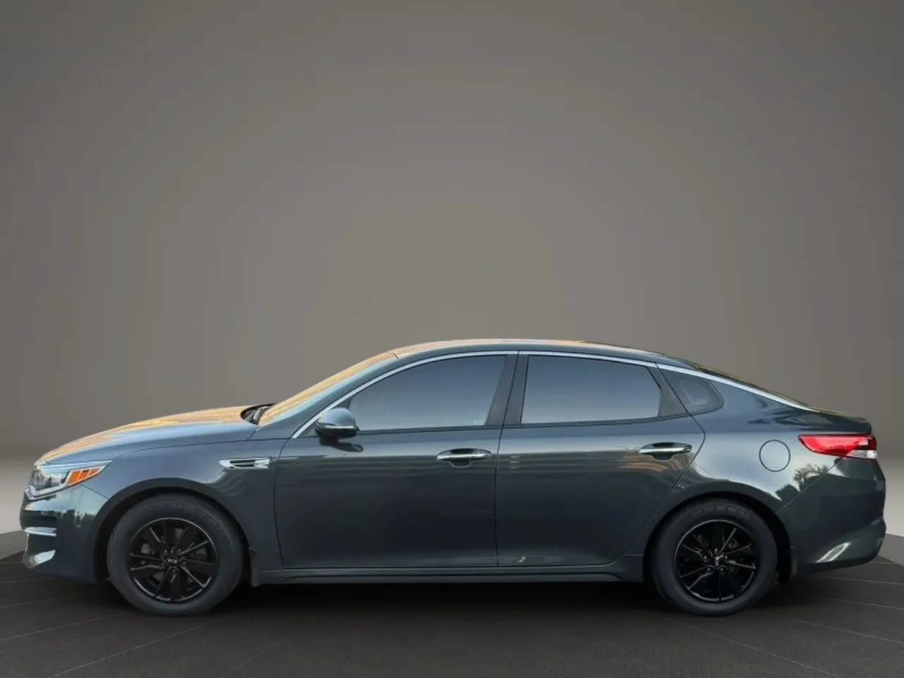 Used 2016 Kia Optima LX FWD image 8