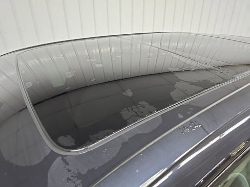 Used 2022 Porsche Cayenne image 11