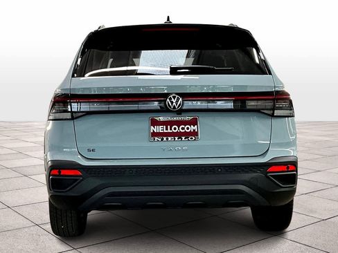 New 2026 Volkswagen Taos SE image 6